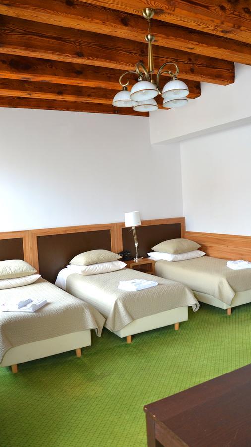 Tawerna Kaper Hotel Iława Kültér fotó