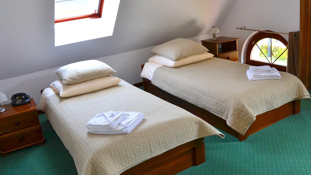 Tawerna Kaper Hotel Iława Kültér fotó