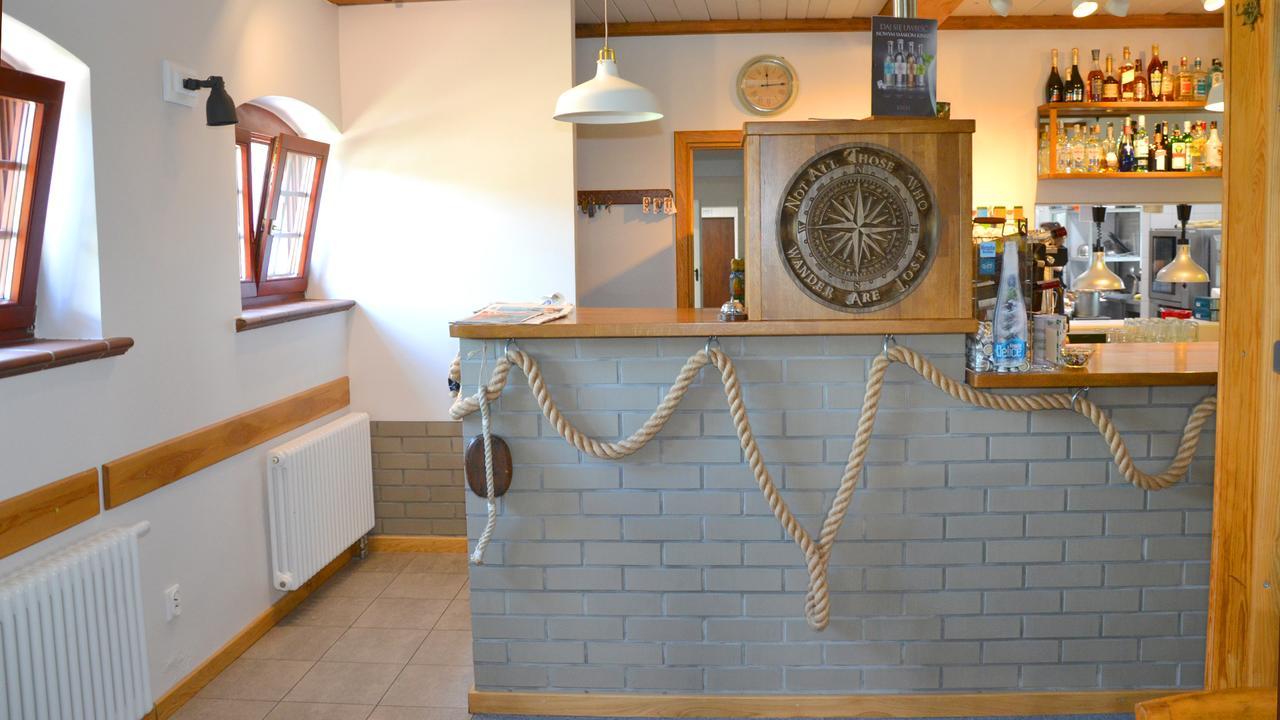 Tawerna Kaper Hotel Iława Kültér fotó