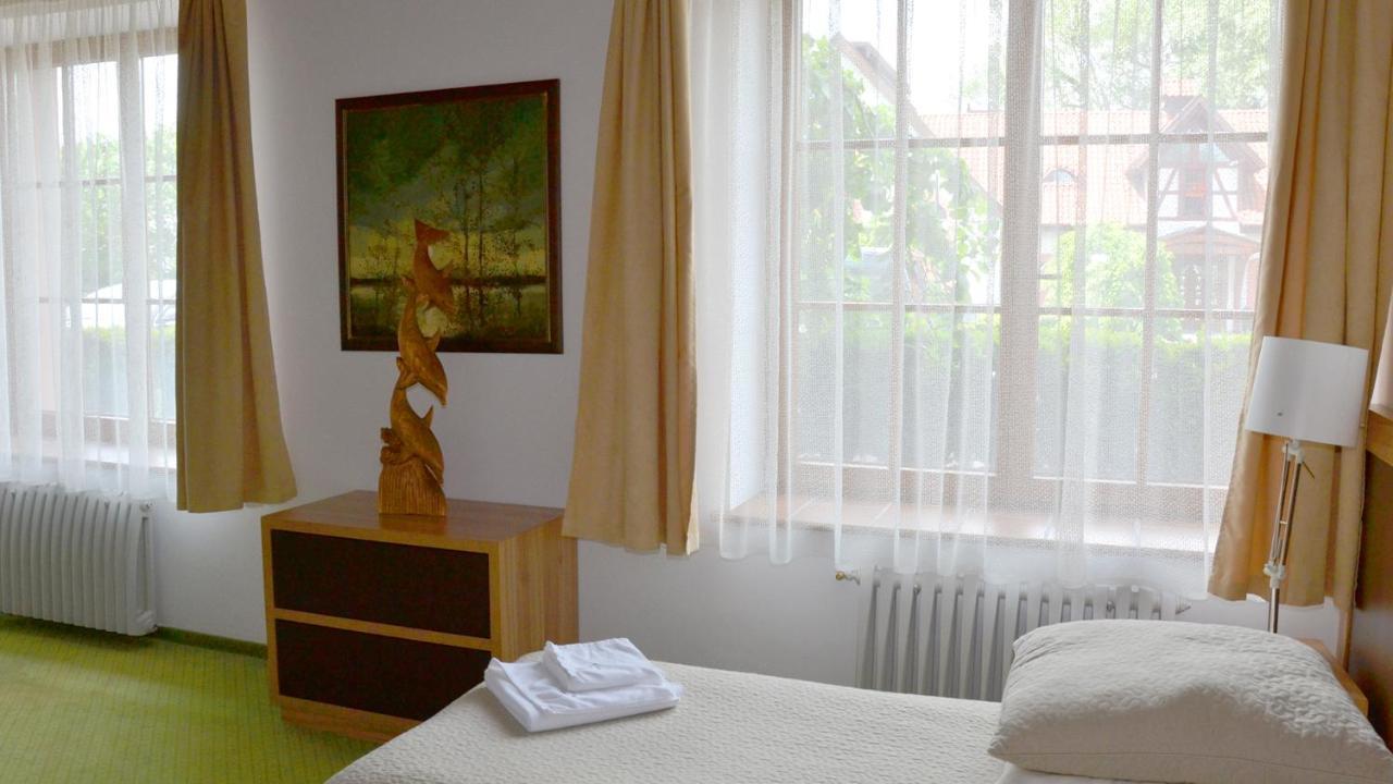 Tawerna Kaper Hotel Iława Kültér fotó